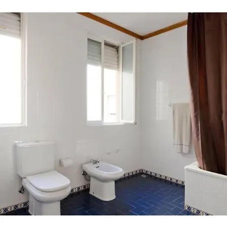 Houze Spacious Apartment In Lapa Near Riverside Apartment